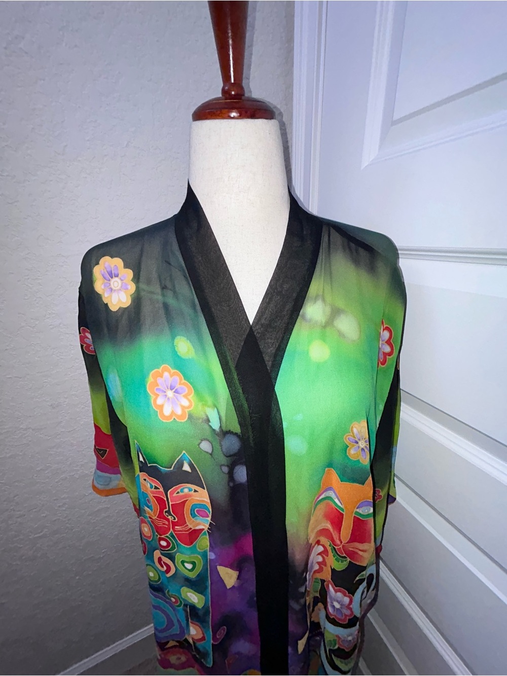 Cat Art Deco 100% Silk Open Front Sheer Kimono Statement Top - Picture 2 of 10